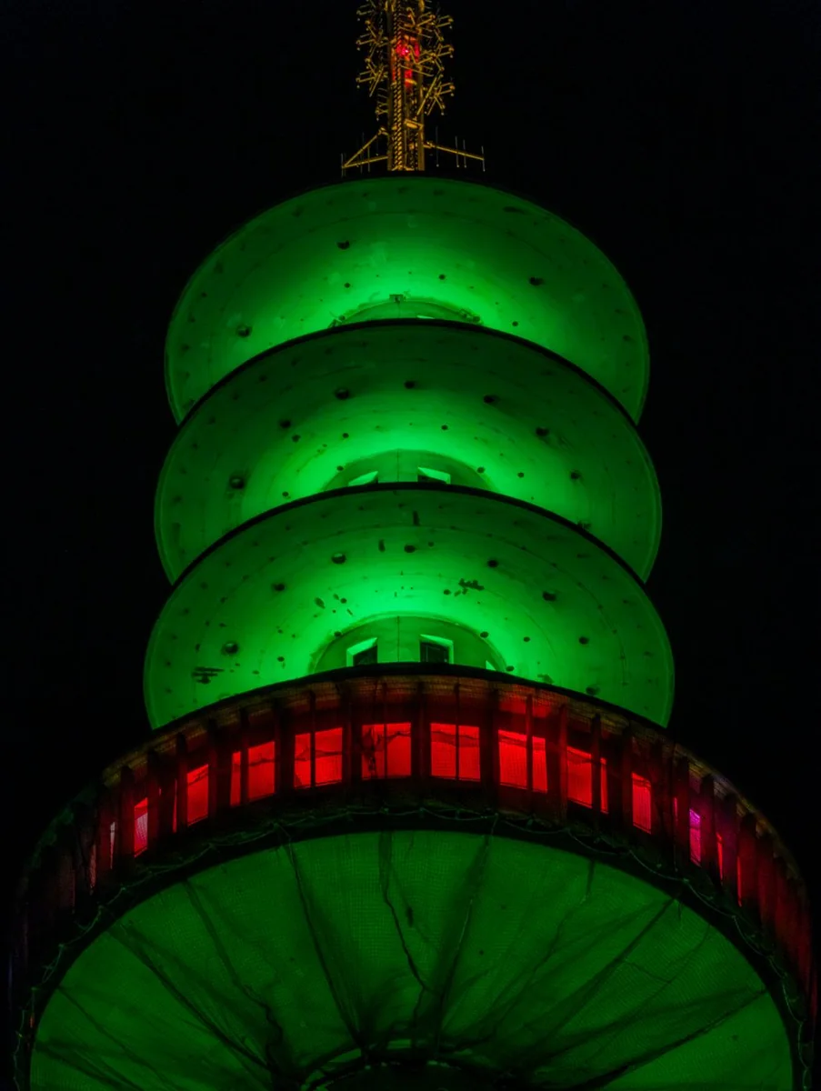 天美在线观看观看准备场景：桌面设备上的频道与专题页面核对